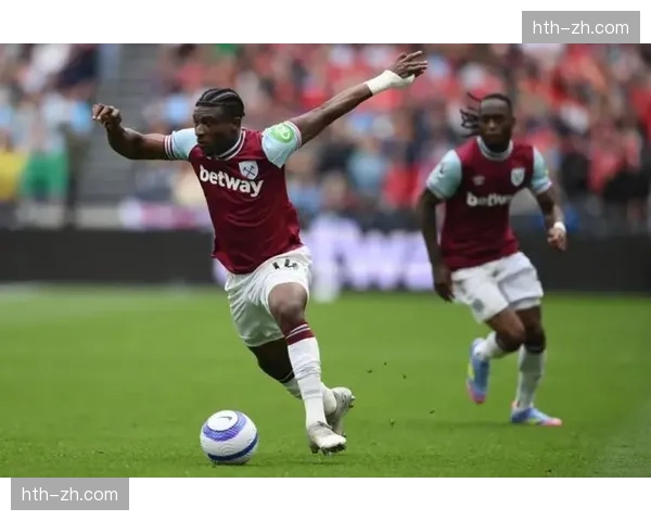 库杜斯成功过人30次独步英超 成热刺边路爆点 库杜斯成功过人30次独步英超 成热刺边路爆点